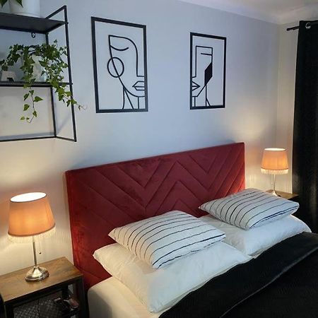 Apartament ,, Sen I Kawa" - Komfortowy Nocleg W Sercu Aglomeracji Bytom Exterior foto
